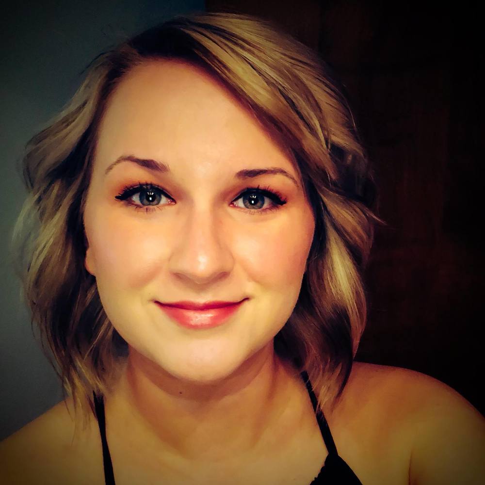 Meet your Posher, Abbey